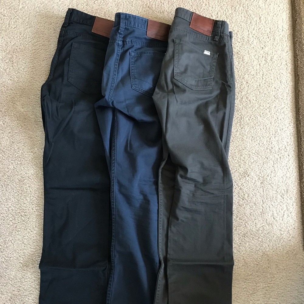 Van V56 standard fit size 30 black, gray, blue